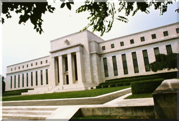 banku darbība : Federālā atlaižu likme