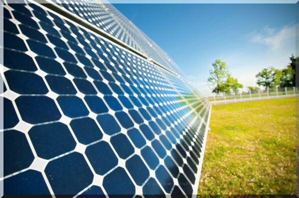 bankovnictví : First Solar a Steal, SunPower Less Sunny: Analytici