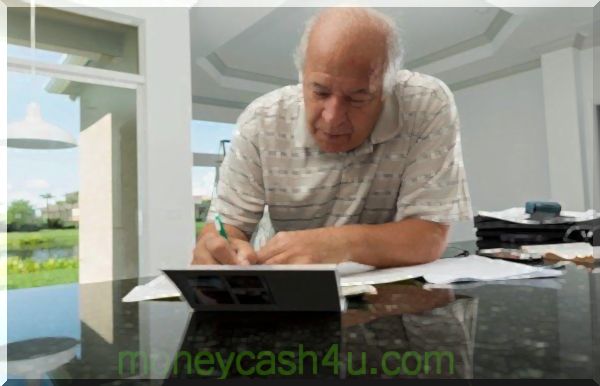 Bankowość : Kiedy emeryci powinni zmniejszyć swoje domy?